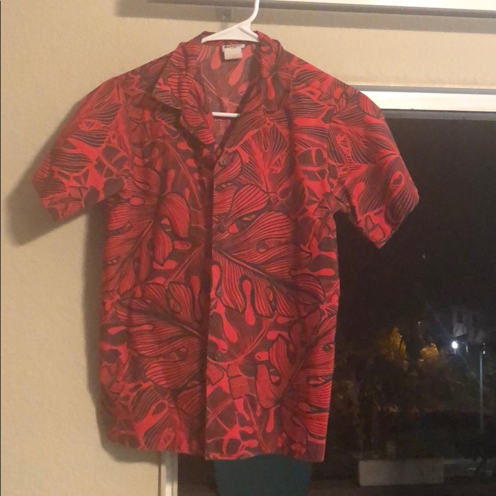 Hawaiian button up